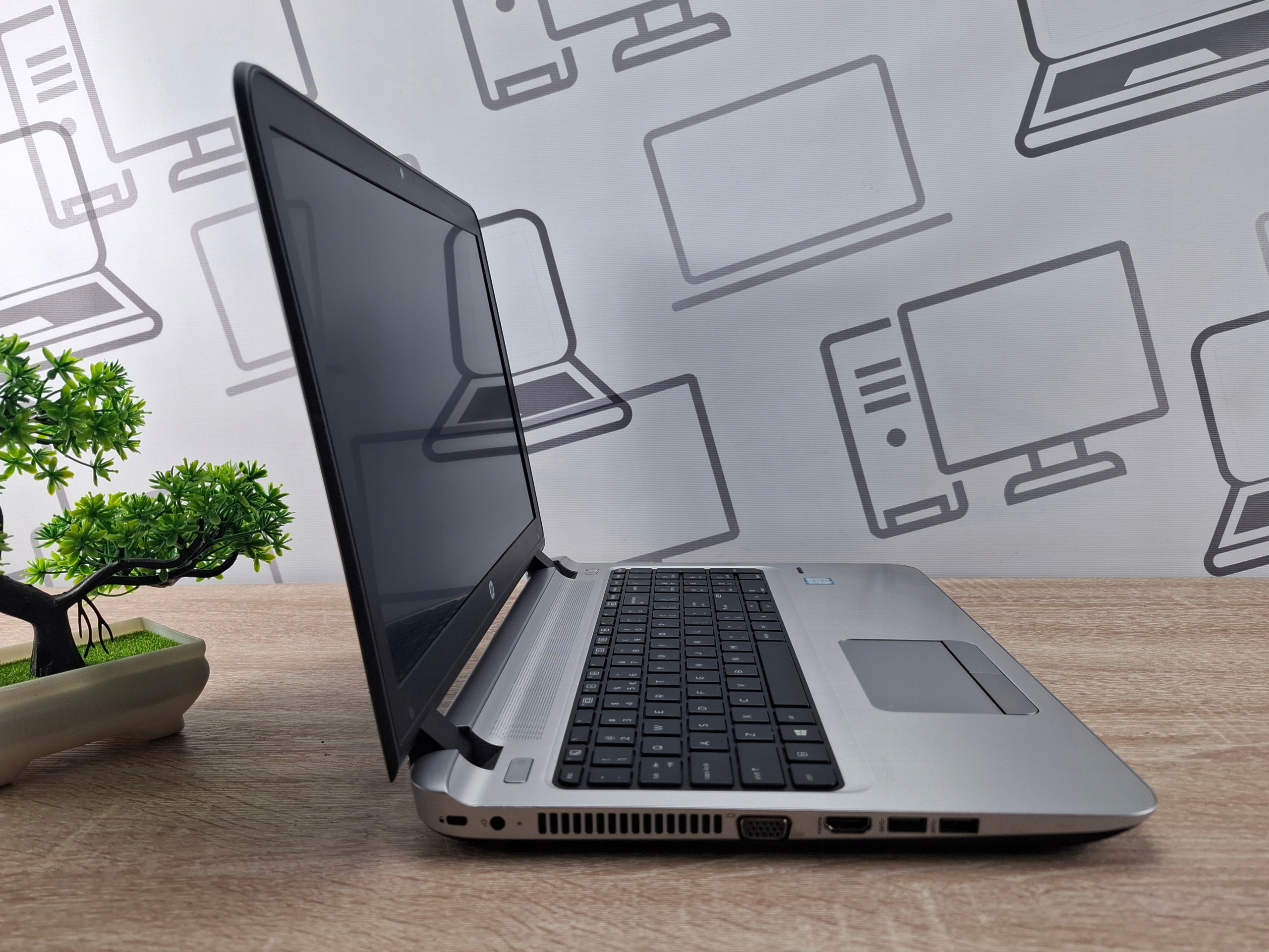 HP ProBook 450 G3 i7-6500U 16 GB 1 TB SSD 15,6" FullHD HDMI WIN10 - immagine 10