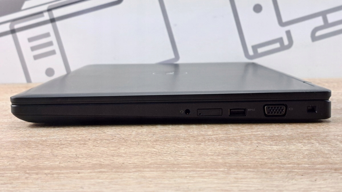 Ultrabook Dell Latitude 5590 i5 8gen QUAD 16 GB 512 GB SSD NVMe 15,6" FHD W11 - immagine 6