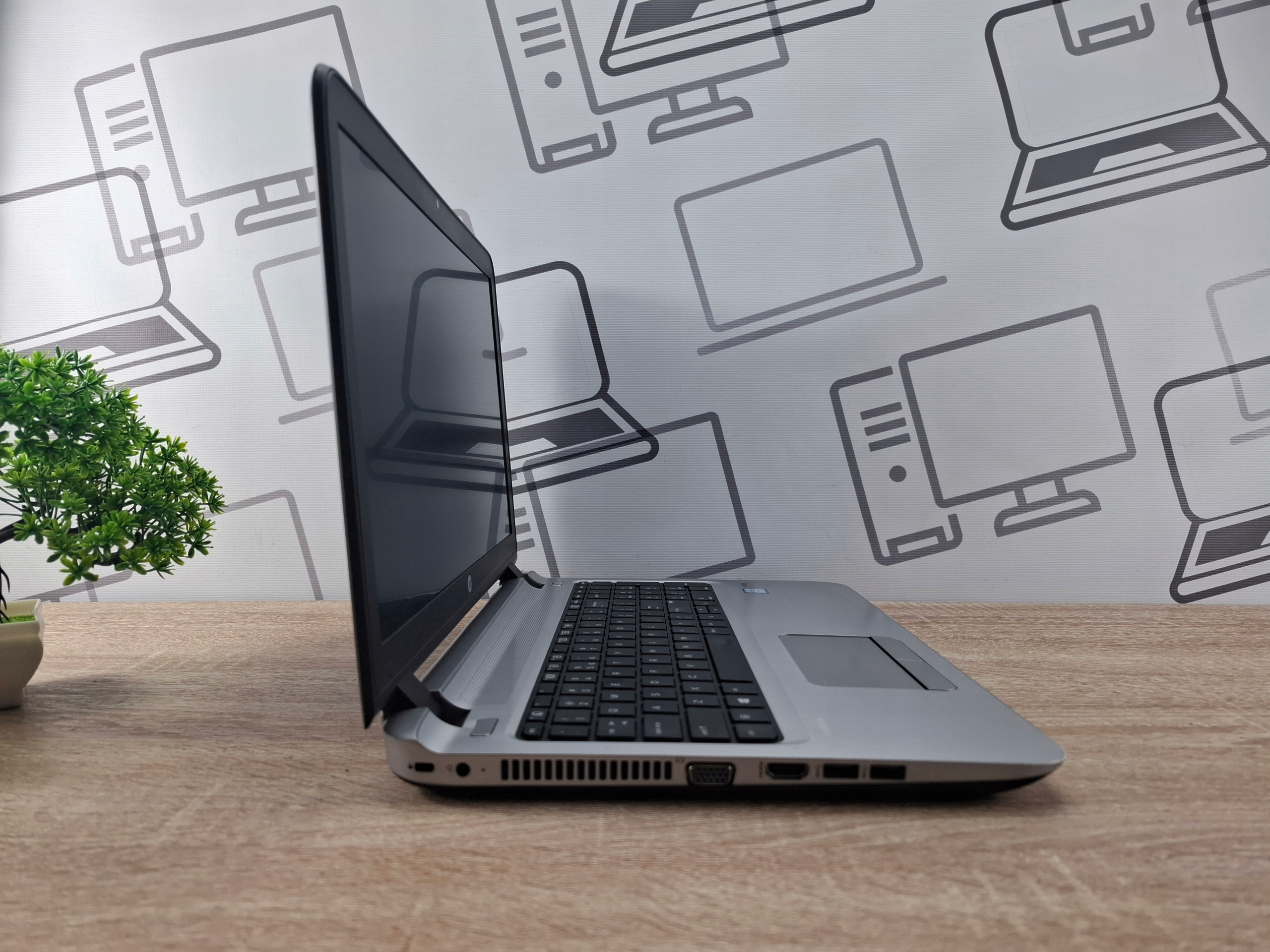 HP ProBook 450 G3 i5-6200U 16 GB 2 TB SSD 15,6" FullHD HDMI WIN11 - immagine 6