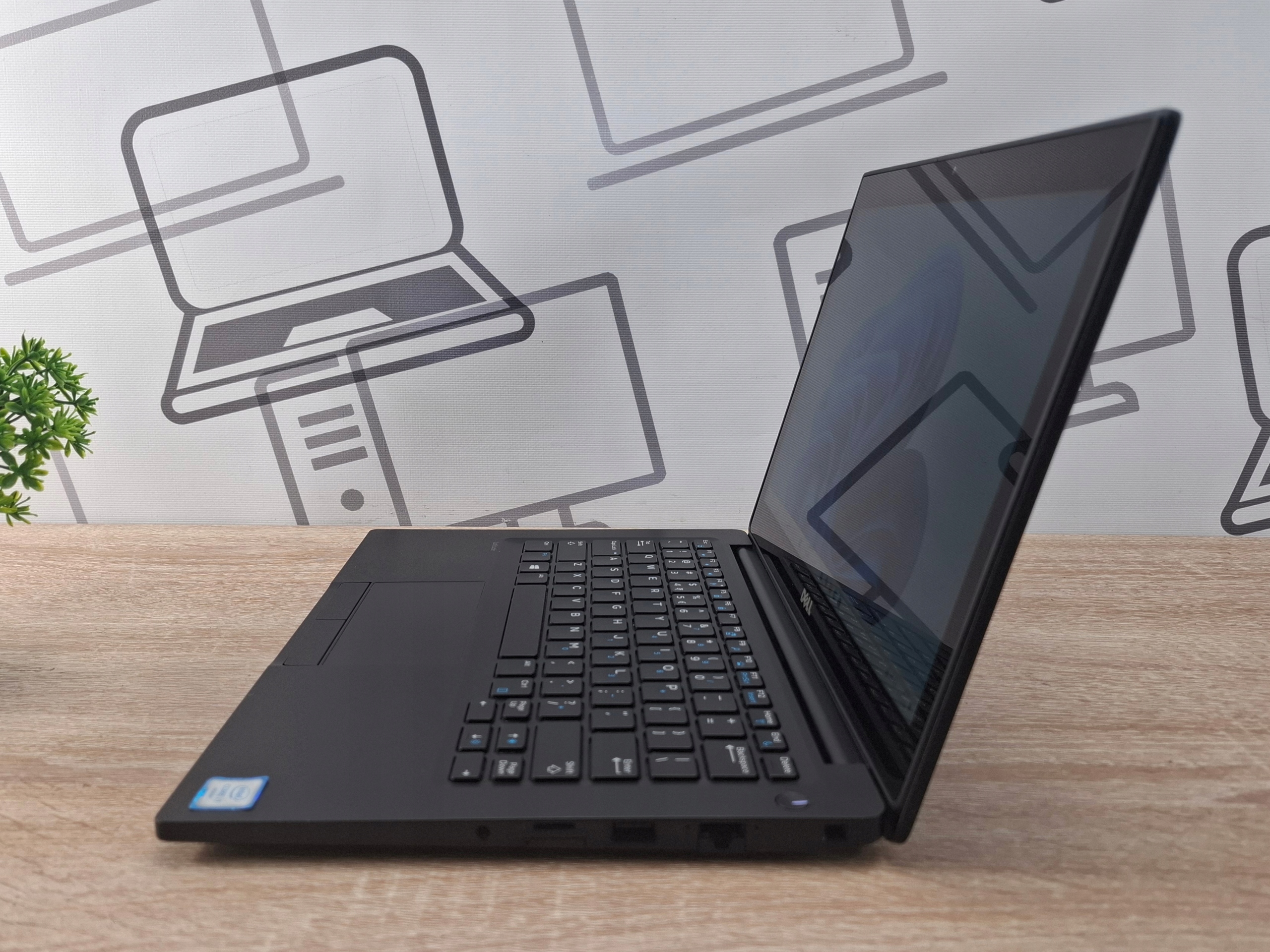 Piccolo ultrabook Dell Latitude 7280 i7-6600U 8 GB 256 GB SSD WIN11 - immagine 7