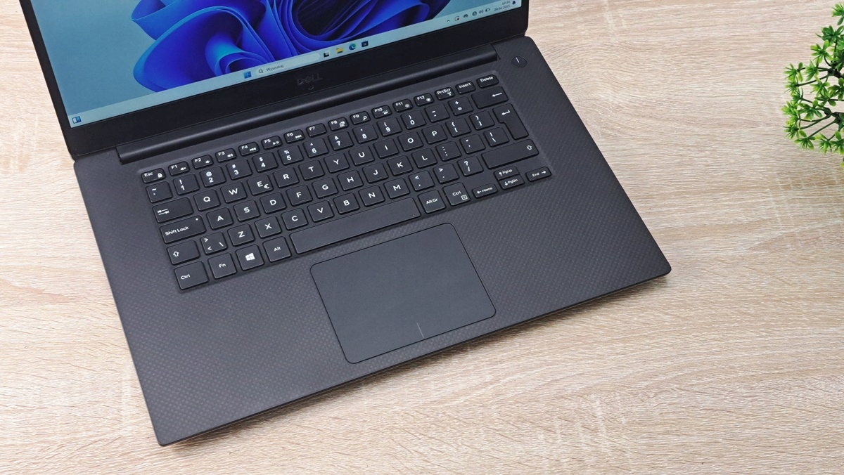 Dell Precision 5530 i7-8850H 32 GB 256 GB SSD NVMe FHD NVIDIA WIN10 - immagine 7