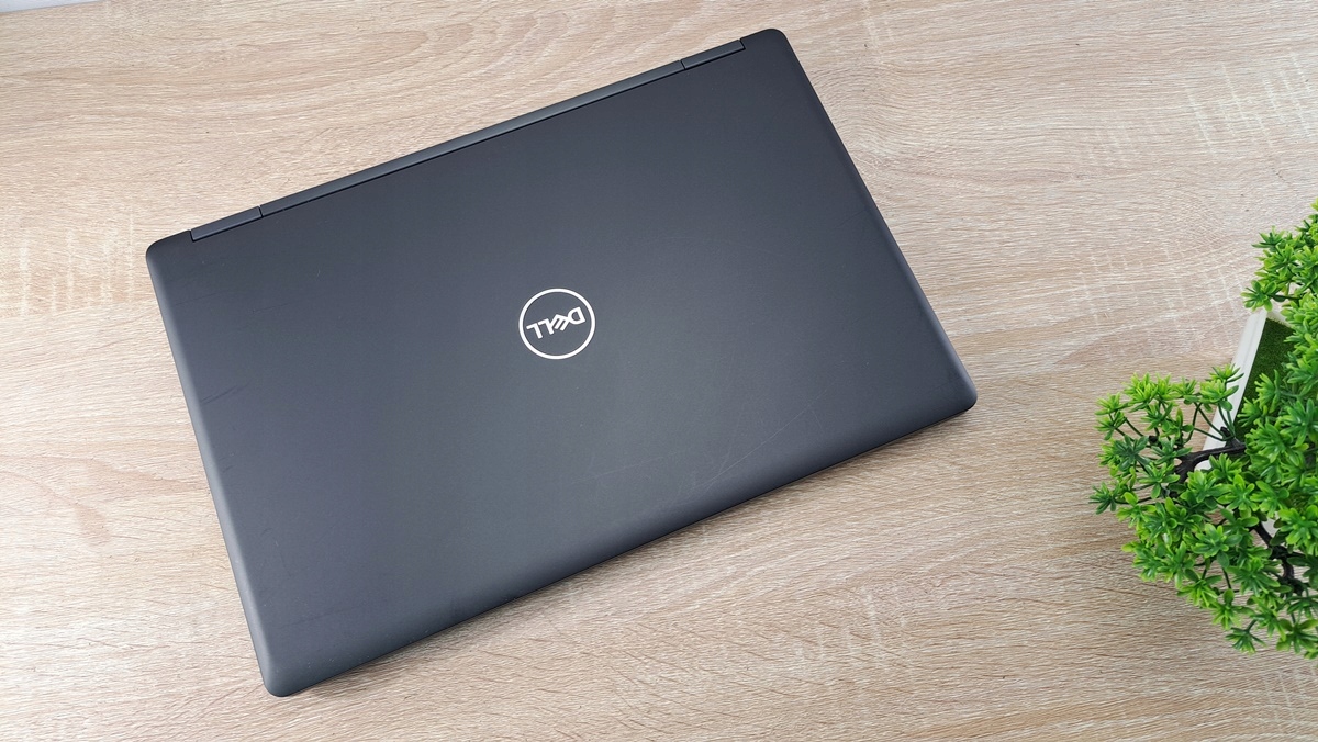 Ultrabook Dell Latitude 5590 i5 8a generazione QUAD 64 GB 2 TB SSD NVMe 15,6" FHD W10 - immagine 13