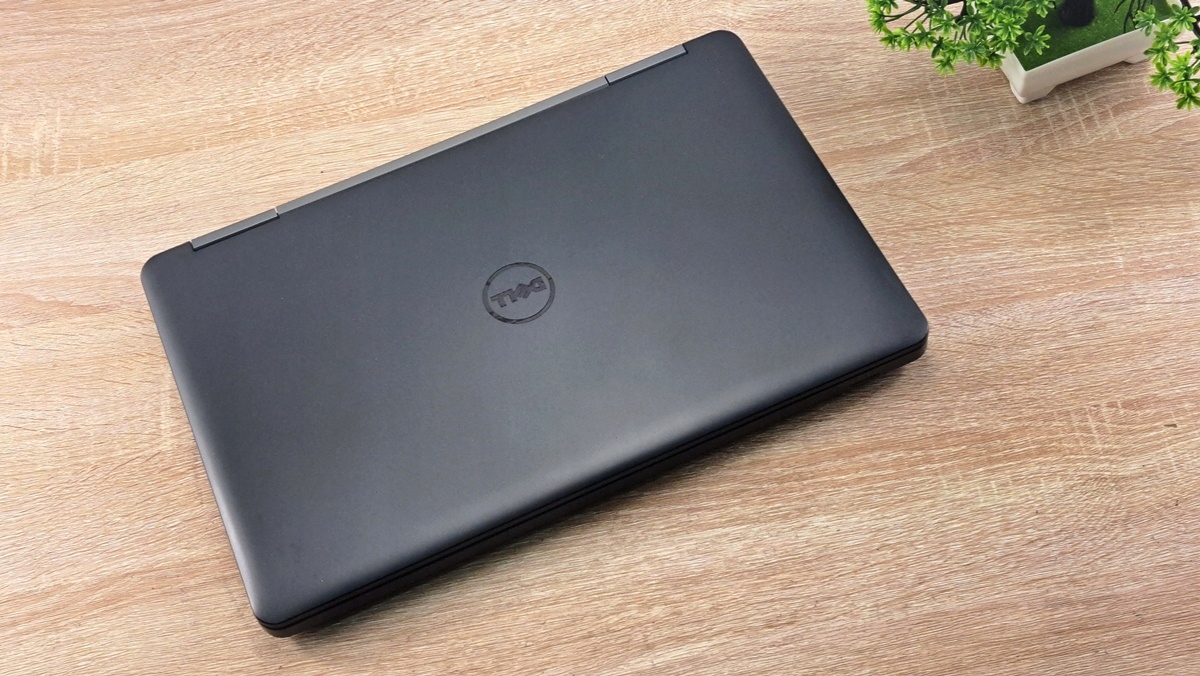 Dell Latitude E5540 i5-4300 16 GB 1 TB 15,6 WIN10 - immagine 5