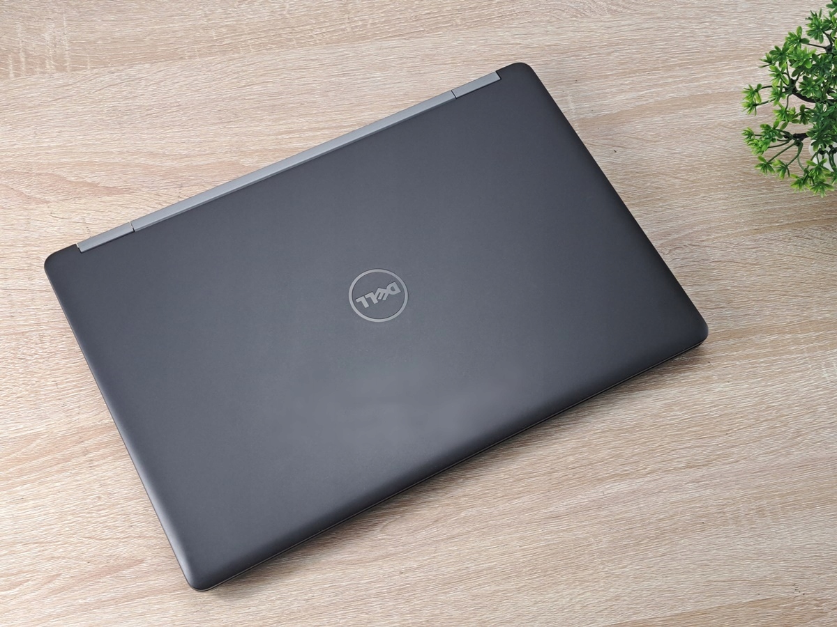 Ultrabook Dell Latitude 15,6" i5 32 GB 256 SSD W11 - immagine 7