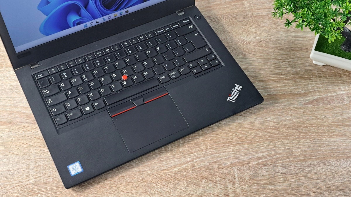 Lenovo ThinkPad T490 i5 4x4,1 GHz 40 GB 1 TB SSD NVMe FullHD WIN10 - immagine 4