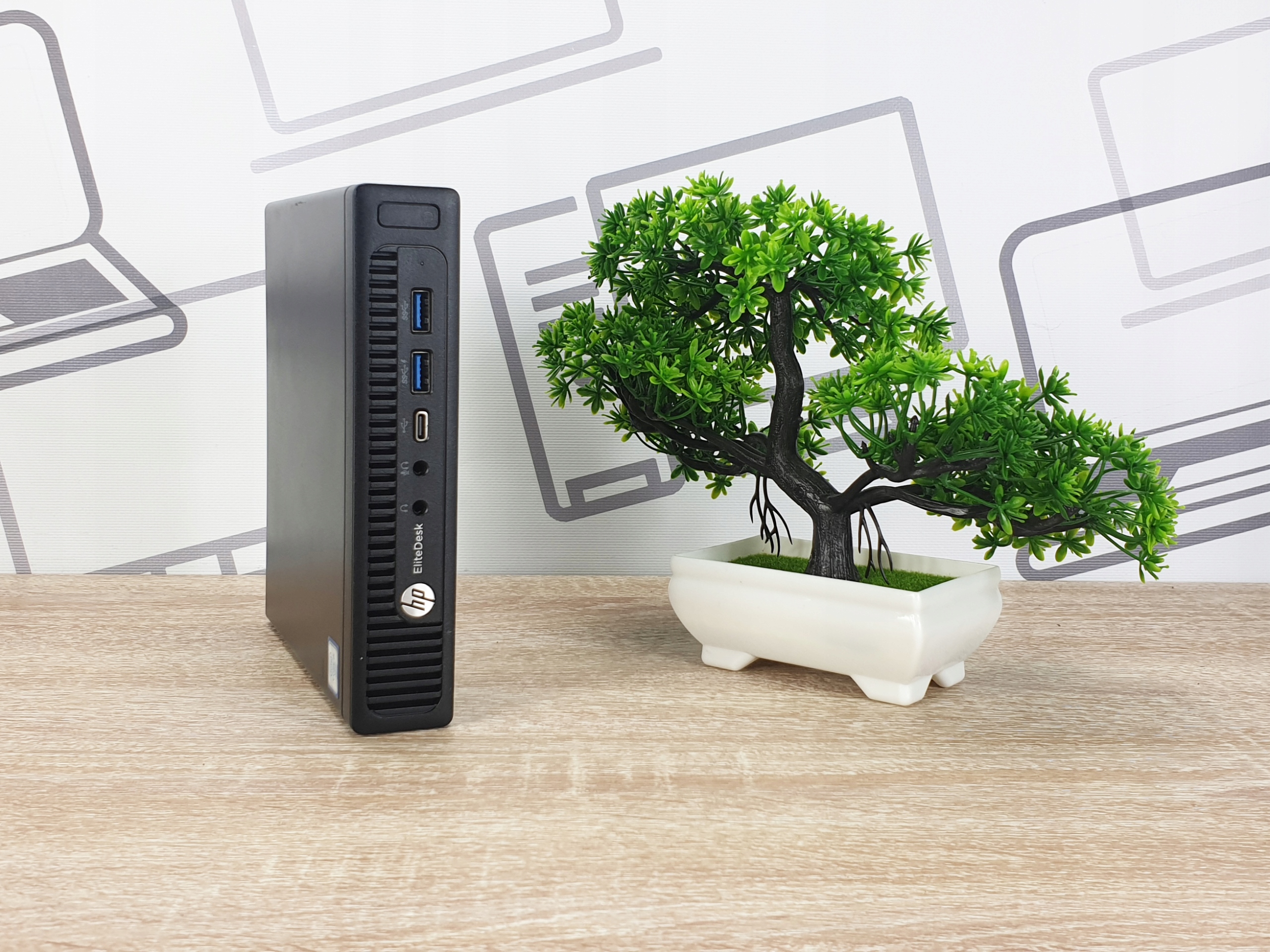 HP Elitedesk 800 G2 Tiny i5-6500T 16 GB 2 TB SSD WIN10 - immagine 8