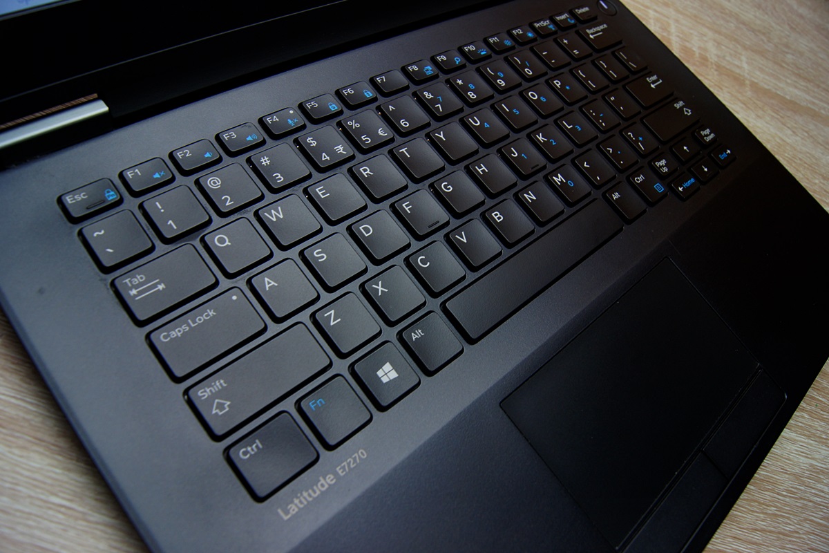 DELL Ultrabook E7270 i5 16 GB 128 SSD HDMI WIN10 - immagine 13