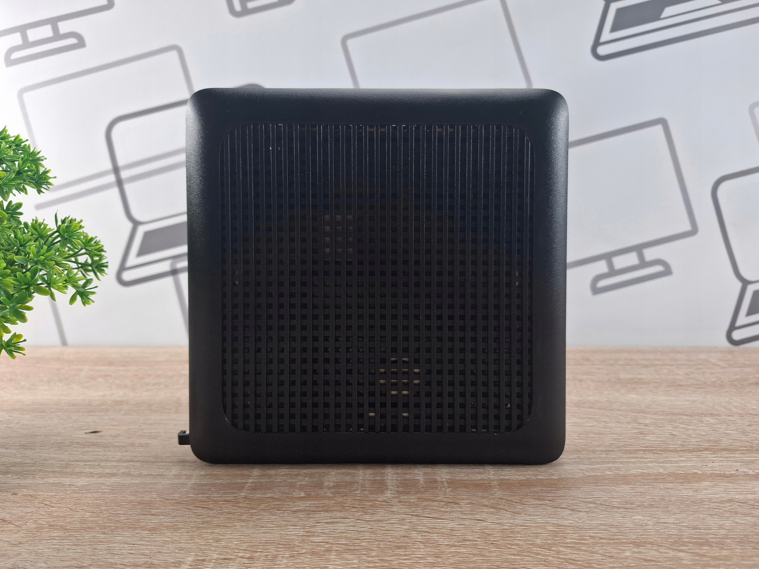 Terminale Mini PC HP T520 GX-212JC 4 GB RAM 16 GB M2 SSD - immagine 8